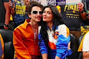 Тимоти Шаламе и Кайли Дженнер живут вместе, а их мамы уже стали лучшими подругами