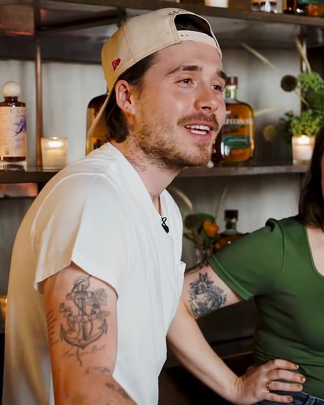 Бруклин Бекхэм избавляется от татуировок, посвященных родителям