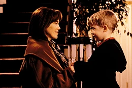 Со-звезды Кэтрин О’Хары по фильму «Один дома» скорбят по актрисе после её трагической кончины в возрасте 71 года