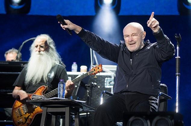 Лили Коллинз посвятила трогательные слова отцу, легенде музыки Филу Коллинзу, празднуя его 75-летие в субботу, спустя несколько дней после того, как он откровенно рассказал о своих серьёзных проблемах со здоровьем