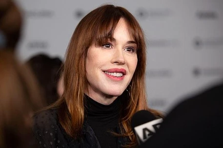 Молли Рингуолд выглядела молодо на кинофестивале «Сандэнс» на этой неделе