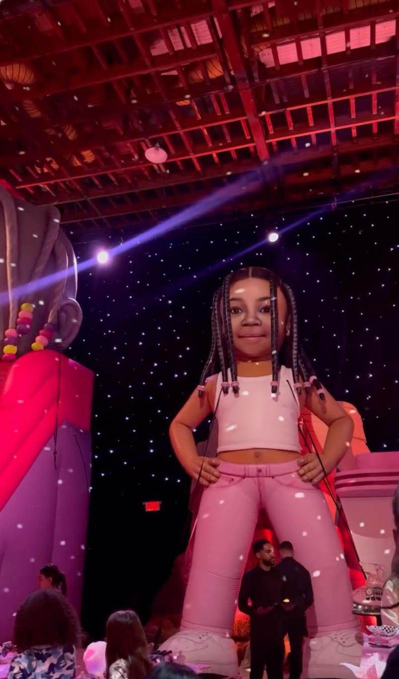 Бывшие Кайли Дженнер и Трэвис Скотт объединились на днях рождениях своих детей Сторми и Эйра