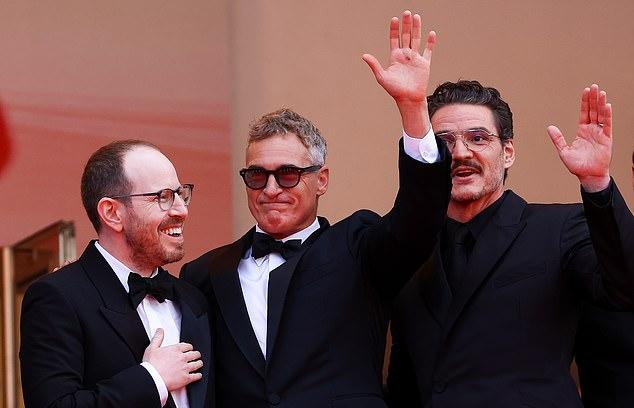 Педро Паскаль приходит на выручку фильму, который считался обреченным после отказа его партнера по «Эддингтону» Хоакина Феникса в последний момент