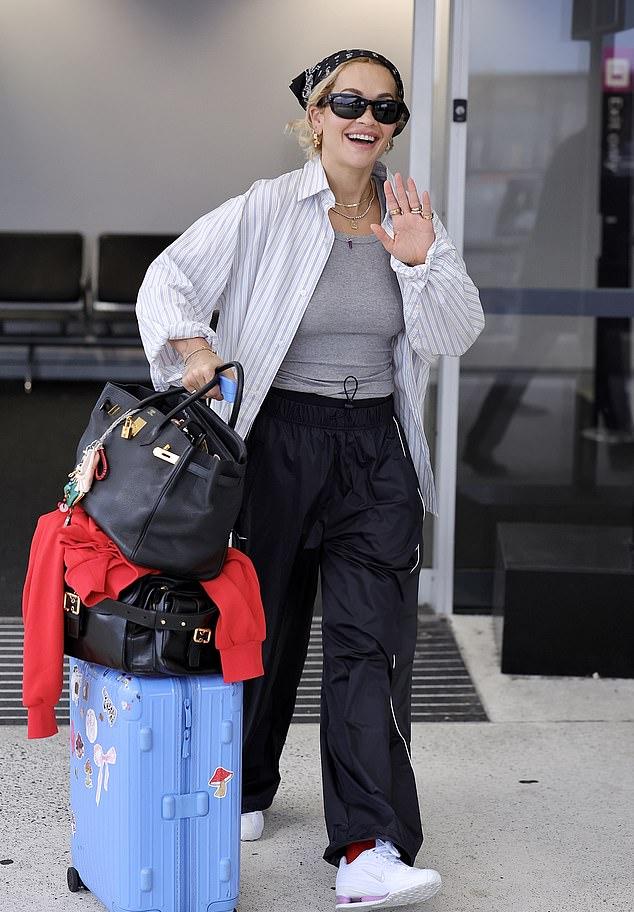 Рита Ора прибыла в Австралию перед участием в двух крупных мероприятиях