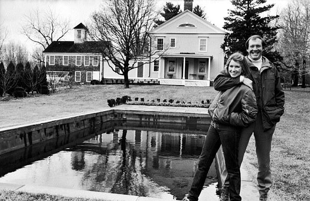 Марта Стюарт, возможно, отметит 85-летие в этом году, но это не умерило её влечения к молодым привлекательным мужчинам