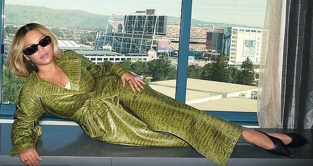 Бейонсе продемонстрировала кардинально изменившуюся прическу в альбоме Instagram, который она опубликовала этим вечером в четверг после Супербоула