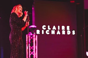 Butlin’s: Давно ассоциирующийся с недорогим семейным отдыхом на морском побережье, бренд пляжного отдыха в последние десятилетия незаметно, но уверенно преображался