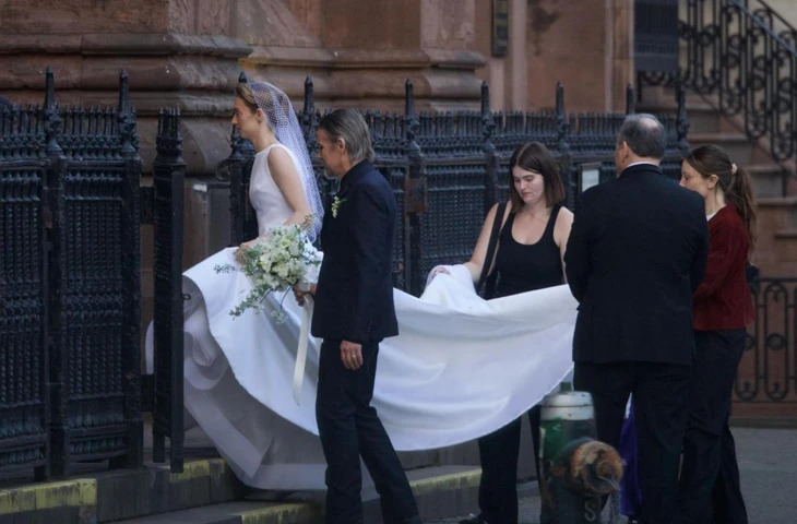 Майя Хоук и Кристиан Ли Хатсон поженились