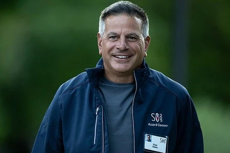 За Николь Кидман ухаживает состоятельный бизнесмен после её развода с Китом Урбаном