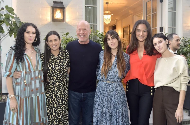 Румер Уиллис не берёт деньги у знаменитых родителей