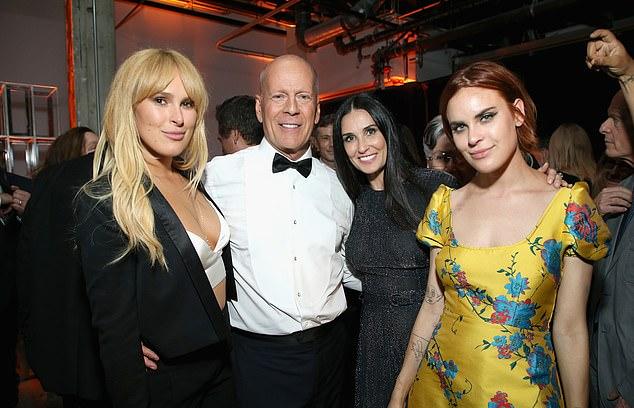 Румер Уиллис ответила на упреки в использовании привилегий из-за знаменитых родителей, откровенно рассказав о жизни матери-одиночки, воспитывающей двухлетнюю дочь Луэтту