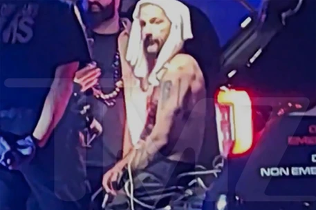 Шиа ЛаБаф прокомментировал арест на Марди Гра после освобождения из тюрьмы