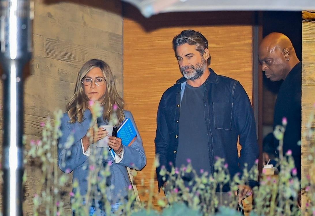 Интимное Празднование 57-летия Дженнифер Энистон С Джимом Кертисом