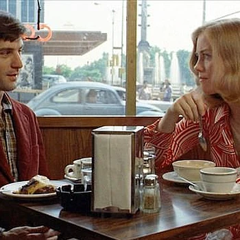 Легенда Голливуда Сибилл Шеперд отмечает очередной год жизни