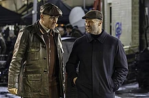 Как один из трех остросюжетных гангстерских фильмов, действие которых происходило в Лондоне на рубеже веков, «Слоеный торт» стал кассовым хитом в 2004 году