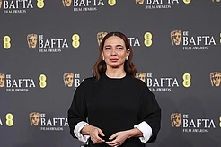 Церемония BAFTA стартовала, обещая очередной год блеска, великолепия и эффектных нарядов
