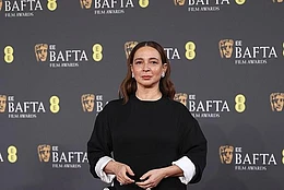 Церемония BAFTA стартовала, обещая очередной год блеска, великолепия и эффектных нарядов