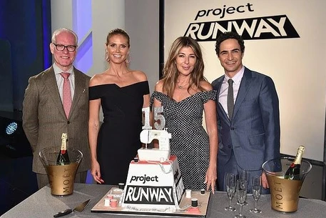 Бывший участник Project Runway Тим Ганн рассказал, что глубокое сердечное разочарование привело его к безбрачию, которого он придерживается уже 43 года