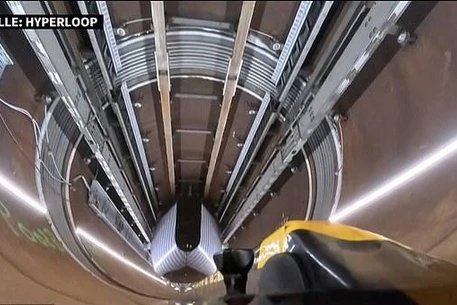 Футуристическое путешествие на гиперлупе: Лондон — Париж за полчаса