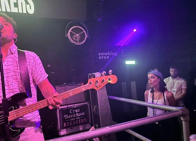 Круз Бекхэм стильно начал свой тур по Великобритании в Бирмингеме