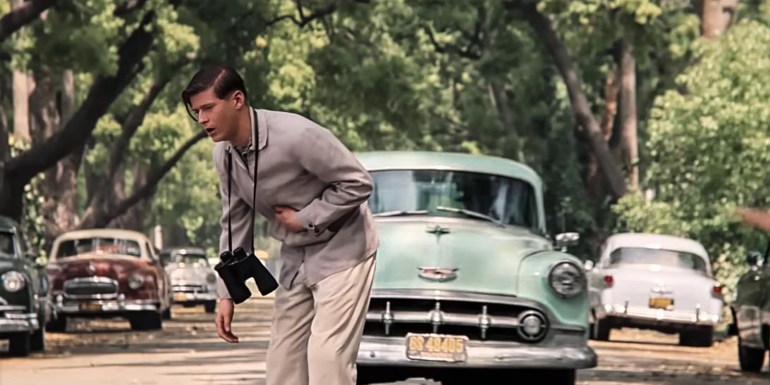 Криспин Гловер обвинен бывшей девушкой, упоминаемой как Джейн Доу, в нападении, мошенничестве, незаконном выселении, злоумышленном преследовании, умышленном причинении эмоциональных страданий и нарушении законодательства о вредоносных действиях