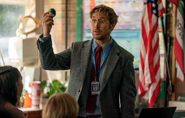 Райан Гослинг редко говорит о своих дочерях, рассказав об их милом вкладе в его новый фильм