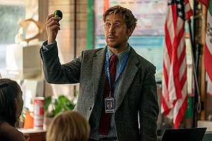 Райан Гослинг редко говорит о своих дочерях, рассказав об их милом вкладе в его новый фильм