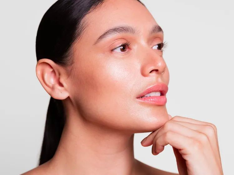 Умывание солёной водой: новый бьюти-хак или опасный эксперимент для вашей кожи?