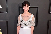 Почему Эния продала 80 миллионов альбомов и навсегда спряталась от мира