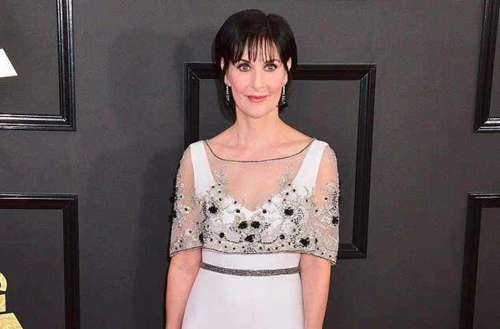 Почему Эния продала 80 миллионов альбомов и навсегда спряталась от мира