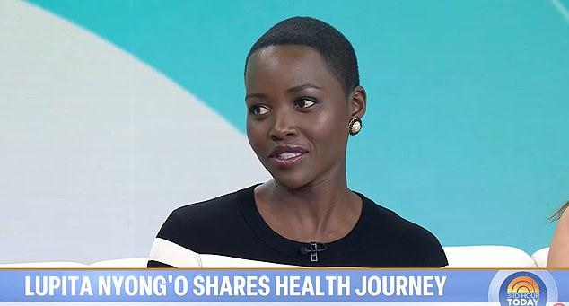 Лупита Нионго написала эмоциональное эссе о жизни с миомой матки