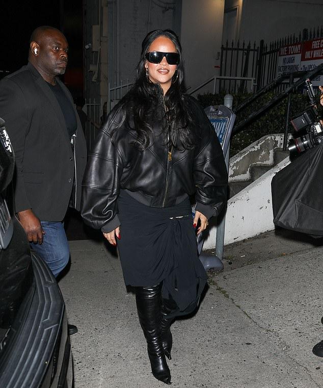 Рианна и A$AP Rocky отлично провели время на свидании в The Laugh Factory в Лос-Анджелесе в воскресенье вечером