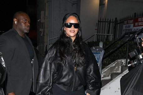 Рианна и A$AP Rocky отлично провели время на свидании в The Laugh Factory в Лос-Анджелесе в воскресенье вечером