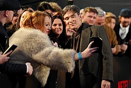 Ребекка Фергюсон привнесла особый шик на мероприятие, посвященное фильму «Острые козырьки: Бессмертный человек» в Симфоническом зале Бирмингема в понедельник вечером