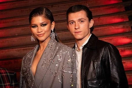 Мать Зендаи отреагировала на слухи о тайном браке дочери с Томом Холландом после того, как её стилист проговорился, что свадьба «уже состоялась»