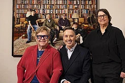 Элтон Джон сделал редкое заявление о сыновьях Закари и Элайдже