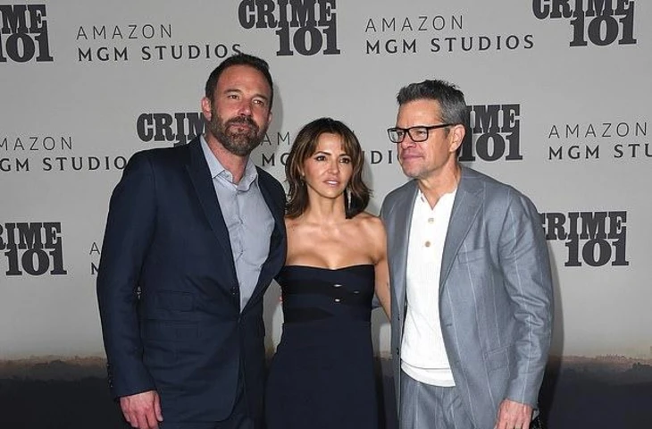 Брукс Нейдер снова сделала смелый шаг, чтобы выделиться в социальных сетях