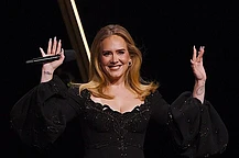 Новый альбом Гарри Стайлса «Kiss All The Time, Disco Occasionally» может сместить Адель с пьедестала самого быстропродаваемого британского альбома последнего десятилетия