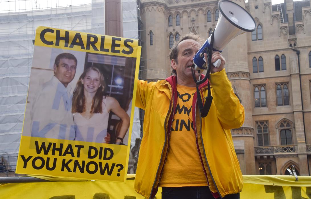 Протестующие в День Содружества выкрикивали оскорбления принцу Уильяму, Кейт Миддлтон и королю Карлу