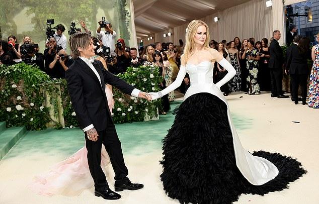 Николь Кидман объявила, кто станет её спутником на предстоящем Met Gala после расставания с Китом Урбаном