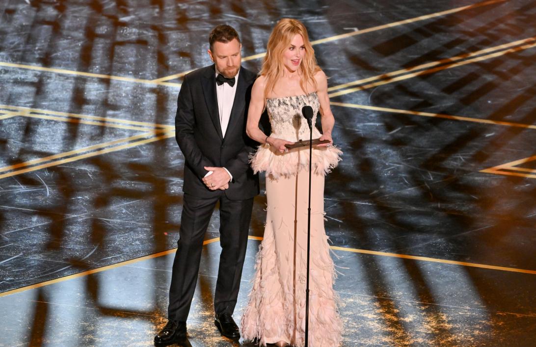 Николь Кидман затмила всех на красной дорожке вечеринки Vanity Fair Oscars 2026 — даже не стараясь