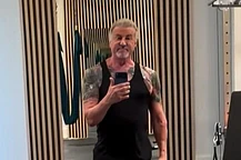 Сильвестр Сталлоне, сам по себе признанный режиссёр, по сообщениям, работает с другим мэтром над новым проектом