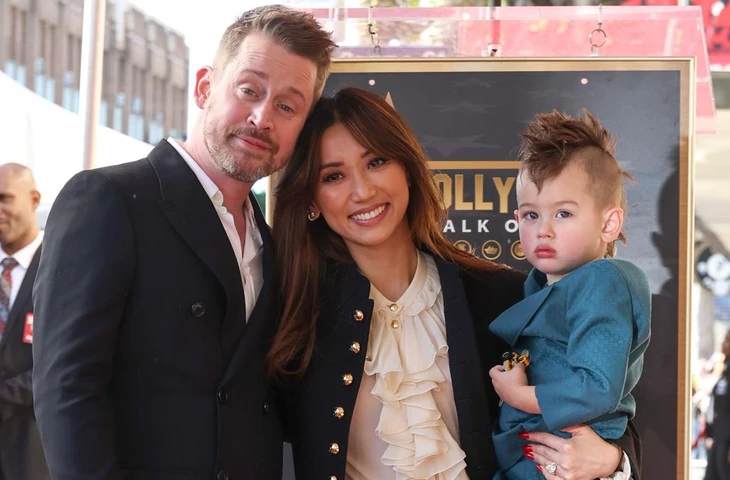 Актриса Бренда Сонг вступила в серьезный конфликт с Alaska Airlines