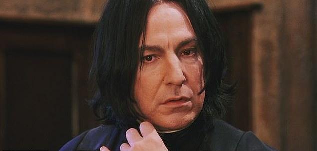 Звезда «Гарри Поттера» Паапа Эссьеду столкнулся с угрозами смерти из-за роли Снегга