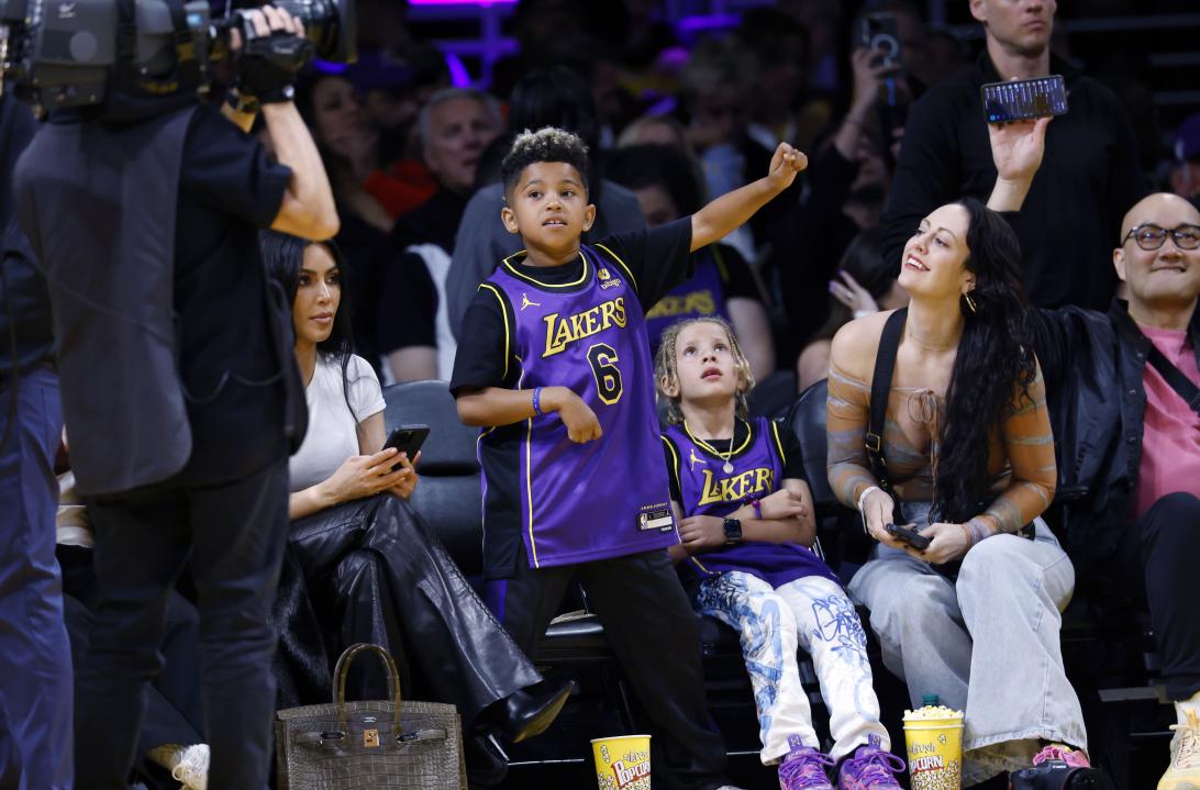 Он в курсе дел Кардашьян — и Уэстов