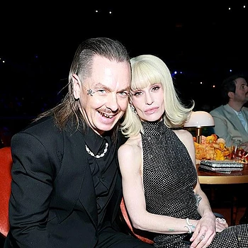 Келли Осборн сделала себе новую татуировку после того, как на этой неделе стало известно о её неожиданном расставании с женихом