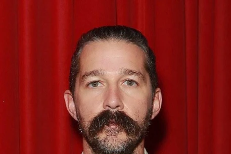 FKA Twigs обвинила Шиа ЛаБафа в запугивании и вымогательстве в новом иске