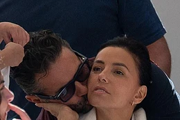 Ева Лонгория и ее муж Хосе Бастон были замечены наслаждающимися романтическим обедом в залитой солнцем Марбелье, Испания, в пятницу