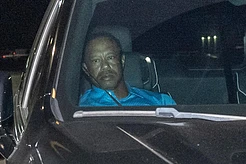 Тайгер Вудс освобожден под залог после драматической аварии во Флориде и ареста за вождение в нетрезвом виде