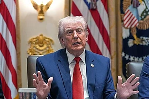 Участница TLC Розонда «Чилли» Томас заявила, что она «не MAGA», после того как фанаты раскритиковали ее за предыдущие пожертвования Трампу и, предположительно, репост конспирологической теории о Мишель Обаме